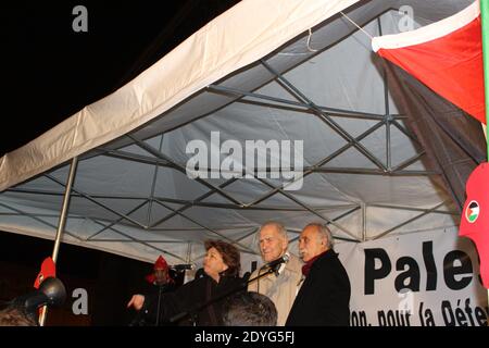 Stephane Hessel, Leila Shahid, Michel Warschawski : Manifestation à Paris Suite à l'nterdiction de la conférence avec Stéphane Hessel à l'ENS Stockfoto