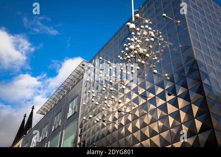 Kinetische Skulptur Licht und Bewegung von Otto Piene (1928 - 2014) im Wormland-Haus an der Hohen Straße, dem Dom, Köln, Deutschland. K Stockfoto