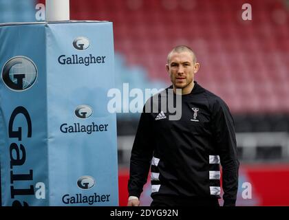 Twickenham Stoop, London, Großbritannien. Dezember 2020. Englische Premiership Rugby, Harlequins gegen Bristol Bears; Mike Brown von Harlequins während der Aufwärmphase Kredit: Action Plus Sports/Alamy Live News Stockfoto