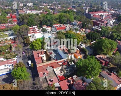 Historisches Zentrum der Villa Coyoacan Luftaufnahme in Mexiko-Stadt CDMX, Mexiko. Stockfoto