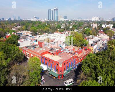 Historisches Zentrum der Villa Coyoacan Luftaufnahme in Mexiko-Stadt CDMX, Mexiko. Stockfoto