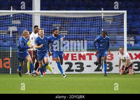 Hartlepool, Großbritannien. Dezember 2020. Ryan Johnson (#15 Hartlepool United) feiert sein Ziel während des National League-Spiels zwischen Hartlepool United und FC Halifax Town im Victoria Park in Hartlepool KEN FOULDS Kredit: SPP Sport Press Foto. /Alamy Live Nachrichten Stockfoto