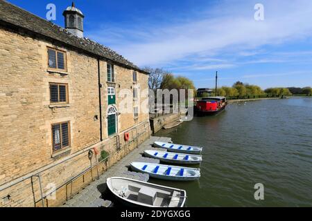 The Customs House, River Nene Embankment Gardens, Peterborough City, Cambridgeshire, England, Großbritannien Stockfoto