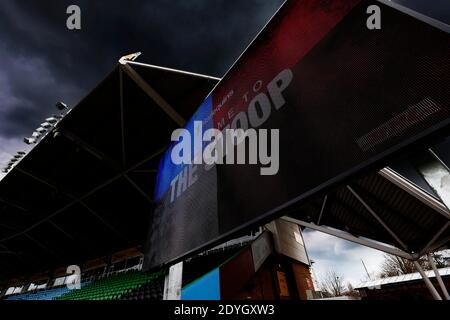 Twickenham Stoop, London, Großbritannien. Dezember 2020. Englische Premiership Rugby, Harlequins gegen Bristol Bears; dramatische Ansicht von innen heutes Stadium Kredit: Action Plus Sport/Alamy Live Nachrichten Stockfoto