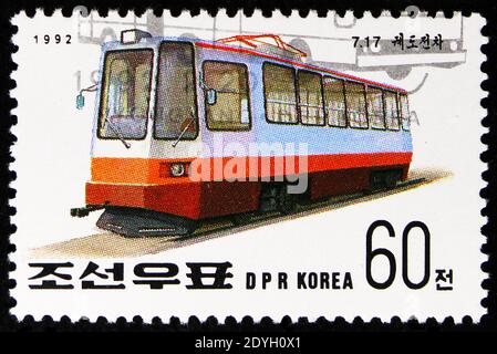 MOSKAU, RUSSLAND - 8. AUGUST 2019: Briefmarke gedruckt in Korea zeigt Tramway - Juli 11, Internationale Briefmarkenausstellung - Essen - Busse und Straßenbahnen seri Stockfoto