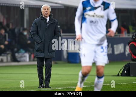 Bologna, Italien. Dezember 2020. Bologna, Italien, Dall'Ara Stadion, 23. Dezember 2020, Gian Piero Gasperini, Cheftrainer von Atalanta während Bologna FC vs Atalanta Bergamasca Calcio - Italienische Fußball Serie A Spiel Credit: Ettore Griffoni/LPS/ZUMA Wire/Alamy Live News Stockfoto