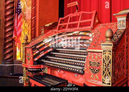 Birmingham Alabama, Alabama Theatre Theatre, innen Wurlitzer Orgel Konsole Bühne, Stockfoto