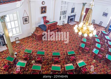 Alabama Montgomery State Capitol Gebäude Senatskammer, Deckenansicht Kronleuchter im Inneren, Stockfoto