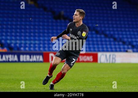 Cardiff, Großbritannien. Dezember 2020. Sergi Canós von Brentford während des Sky Bet Championship Matches zwischen Cardiff City und Brentford im Cardiff City Stadium, Cardiff Bild von Mark D Fuller/Focus Images/Sipa USA 26/12/2020 Credit: SIPA USA/Alamy Live News Stockfoto