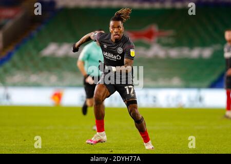Cardiff, Großbritannien. Dezember 2020. Ivan Toney von Brentford während des Sky Bet Championship Matches zwischen Cardiff City und Brentford im Cardiff City Stadium, Cardiff Bild von Mark D Fuller/Focus Images/Sipa USA 26/12/2020 Credit: SIPA USA/Alamy Live News Stockfoto