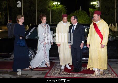 Seine Majestät König Mohammed VI von Marokko, Prinzessin Lalla Salma, Französisch Francois Hollande, Valerie Trierweiler, und Mitglieder der königlichen Familie kommen am 3. April 2013 zum Officiel Dinner im Königspalast in Casablanca, Marokko. Im Rahmen eines zweitägigen offiziellen Staatsbesuches im Königreich Marokko. Foto von Christophe Guibbaud/ABACAPRESS.COM Stockfoto