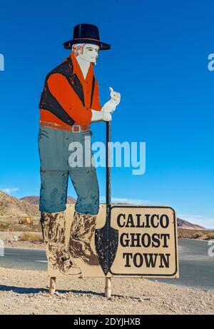 California, San Bernardino County, Calico Ghost Town, gegründet 1881 als Silberbergbaustadt, Eingangsschild Stockfoto