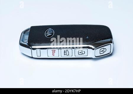Kia Forte GT SmartKey Funkfernbedienung mit schlüssellosem Türöffnungssystem. Stockfoto