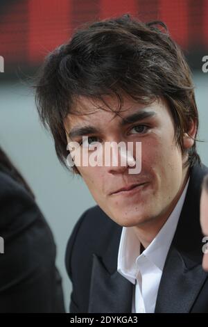 Alain-Fabien Delon, der am 21. Mai 2013 auf dem Canal + TV Le Grand Journal während der 66. Filmfestspiele von Cannes in Cannes, Frankreich, auftrat. Foto von Alban Wyters/ABACAPRESS.COM Stockfoto