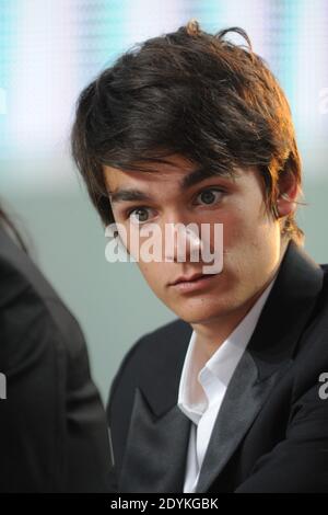 Alain-Fabien Delon, der am 21. Mai 2013 auf dem Canal + TV Le Grand Journal während der 66. Filmfestspiele von Cannes in Cannes, Frankreich, auftrat. Foto von Alban Wyters/ABACAPRESS.COM Stockfoto