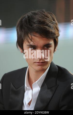 Alain-Fabien Delon, der am 21. Mai 2013 auf dem Canal + TV Le Grand Journal während der 66. Filmfestspiele von Cannes in Cannes, Frankreich, auftrat. Foto von Alban Wyters/ABACAPRESS.COM Stockfoto
