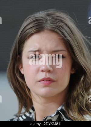 Adele Exachopoulos erscheint auf Canal + TV-Show Le Grand Journal während der 66. Cannes Film Festival in Cannes, Frankreich am 23. Mai 2013. Foto von Alban Wyters/ABACAPRESS.COM Stockfoto