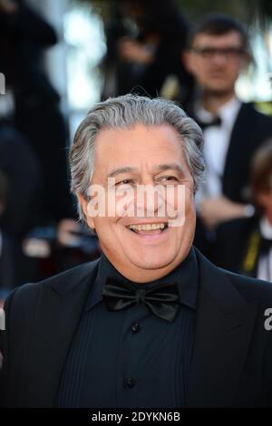 Christian Clavier und seine Frau kommen zur Filmvorführung von Immigranten, die am 24. Mai 2013 im Palais des Festivals in Cannes, Frankreich, im Rahmen der 66. Filmfestspiele von Cannes stattfand. Foto von Nicolas Briquet/ABACAPRESS.COM Stockfoto