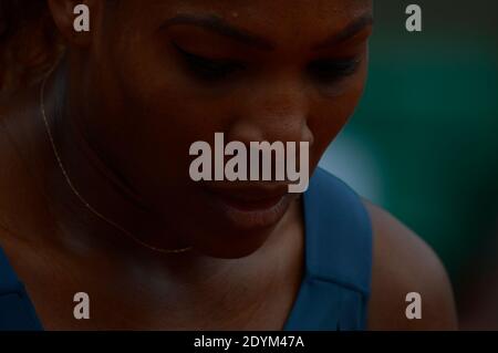 Die USA Serena Williams spielt die dritte Runde der French Tennis Open 2013 im Roland Garros Stadion, Paris, Frankreich am 2. Juni 2013. Foto von Henri Szwarc/ABACAPRESS.COM Stockfoto