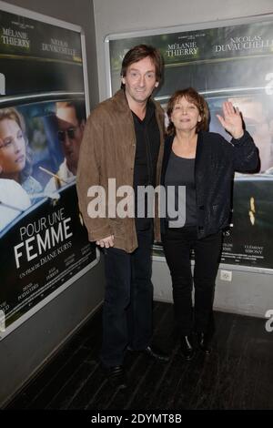 Pierre Palmade und Diane Kurys bei der Premiere von "Pour Une femme", die am 24. Juni 2013 im Publicis-Kino in Paris, Frankreich, stattfand. Foto von Jerome Domine/ABACAPRESS.COM Stockfoto