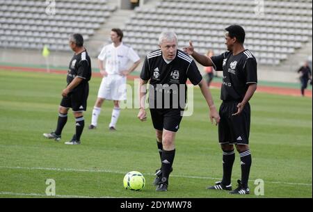 Luis Fernandez lors du match de Football de bienfaisance, opposant le Varietes Club De France et la sélection repépublicaine composee de ministres, anciens ministres et deputes au Stade Charlety, Paris, France le 25 juin 2013. Les fonds récoltes seront reverses au Service d'Hematologie et ONCOLOGIE-Pediatrique de l'Hopital Trousseau dirige par le Professeur Guy Leveger. Foto Jerome Domine/ABACAPRESS.COM Stockfoto