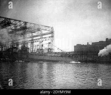 Start der USS Pensacola (CA-24) auf der Brooklyn Navy Yard 1929. Stockfoto