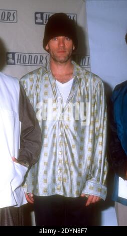 Universal City, California, USA 28. April 1996 Musiker Michael Stipe nimmt am 1996 28. April 1996 im Universal Amphitheatre in Universal City, Kalifornien, USA, an den VH1-Ehrungen Teil. Foto von Barry King/Alamy Stockfoto Stockfoto