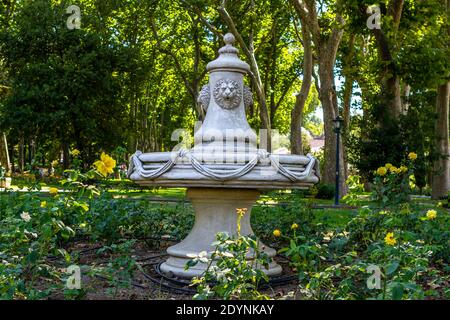 Löwenbrunnen im Gulhane Park in Istanbul - Turkiye Stockfoto