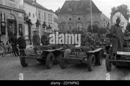 Wehrmacht Heer Rad-Ketten-Fahrzeug Austro-Daimler ADMK Mulus 1935 - Bundeswehr Rad Raupenfahrzeug ADMK Mulus 1935 Stockfoto