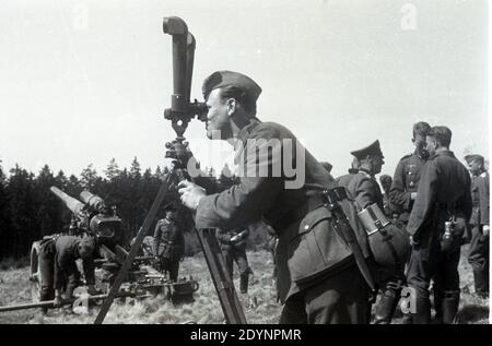 Wehrmacht Heer Ausbildung Schwere Kanone 18 17 cm - Deutsch Armeetraining Schwerfeldkanone 18 17cm / 170mm Stockfoto