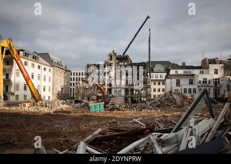 Abriss der ehemaligen Baustelle der Zürcher Versicherungsgesellschaft in der Riehler Straße, Köln. Abriss des bisherigen Buerogebaeudeareal Stockfoto