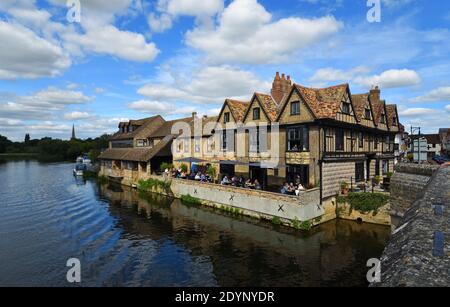 Blick auf das Flussufer in St. Ives Cambridgeshire Stockfoto