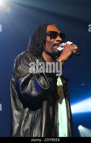 Snoop Dogg aka Snoop Lion tritt am 4. Juli 2013 live im Zenith, Paris, Frankreich, auf. Foto von Audrey Poree/ABACAPRESS.COM Stockfoto