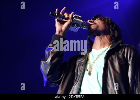 Snoop Dogg aka Snoop Lion tritt am 4. Juli 2013 live im Zenith, Paris, Frankreich, auf. Foto von Audrey Poree/ABACAPRESS.COM Stockfoto
