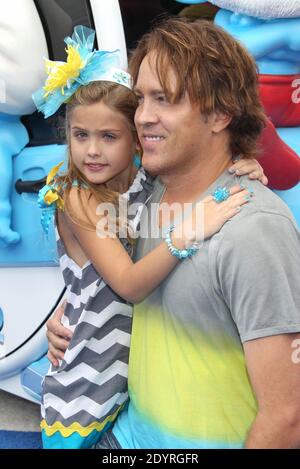 Dannielynn Marshall, Larry Birkhead, Columbia Bilder Premiere für die Schlümpfe 2 im Regency Village Theater in Los Angeles, CA, USA, 28. Juli 2013. (Im Bild: Dannielynn Marshall, Larry Birkhead). Foto von Baxter/ABACAPRESS.COM Stockfoto