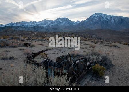 Dies ist ein altes Bergbaugebiet, in der Nähe der Buttermilk Road in den Hügeln oberhalb von Bishop, Inyo County, CA, USA. Stockfoto