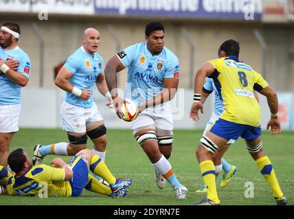 USA Perpignans Romain Taofifenua beim Freundschaftsspiel, USAP gegen ASM Clermont Auvergne am 2. August 2013 im Aime Giral Stadion in Perpignan, Südfrankreich.das Spiel endete in einem Unentschieden von 14-14. Foto von Michel Clementz/ABACAPRESS.COM Stockfoto