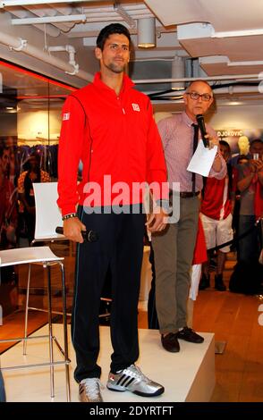 Novak Djokovic erscheint am 19. August 2013 im Flagship Store der UNIQLO 5th Avenue in New York City, NY, USA. Foto von Donna ward/ABACAPRESS.COM Stockfoto