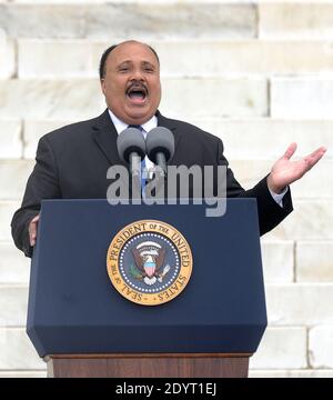 Martin Luther King III hält Bemerkungen bei der "Let Freedom Ring"-Zeremonie zum Gedenken an den 50. Jahrestag des Marsches auf Washington für Jobs und Freiheit am Lincoln Memorial auf der National Mall in Washington, DC, USA, am 28. August 2013. Foto von Olivier Douliery/ABACAPRESS.COM Stockfoto