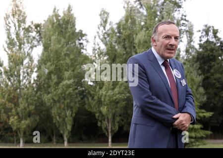Pierre Gattaz, Präsident des Arbeitgeberverbandes Medef, ist während des Sommertreffens des französischen Arbeitgeberverbandes Medef am 28. August 2013 in Jouy-en-Josas, außerhalb von Paris, Frankreich, abgebildet. Foto von Stephane Lemouton/ABACAPRESS.COM Stockfoto
