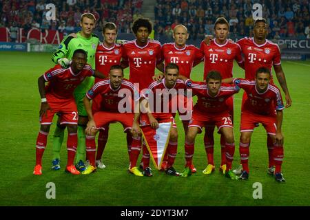 Bayern München's Team beim UEFA Super Cup Finale am 30. August 2013 Bayern München gegen Chelsea im Eden Stadium, Prag, Tschechien. Bayern gewann 2-2 (5 Strafpunkte zu 4). Foto von Henri Szwarc/ABACAPRESS.COM Stockfoto