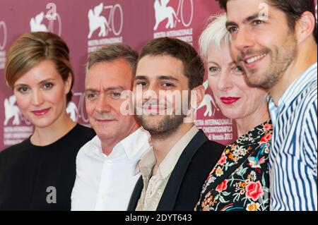 Der kanadische Autor Michel Marc Bouchard, Evelyne Brochu, der kanadische Regisseur Xavier Dolan, Lise Roy und Pierre-Yves Cardinal bei der Fotokall "Tom a la Ferme" während des 70. Internationalen Filmfestivals von Venedig am 2. September 2013 im Palazzo del Casino in Venedig. Foto von Nicolas Genin/ABACAPRESS.COM Stockfoto