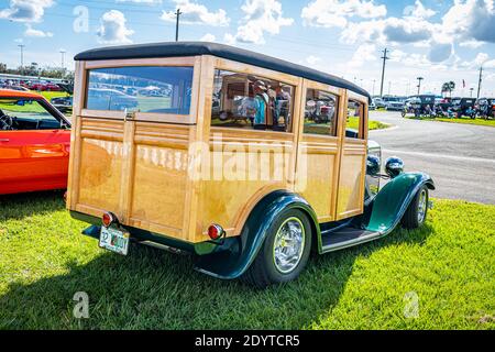 Daytona Beach, FL - 27. November 2020: 1932 Ford Model B Woody auf einer lokalen Auto-Show. Stockfoto