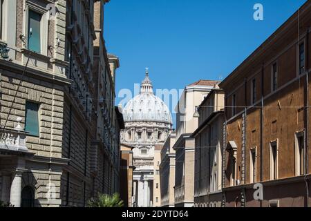 Rom, Italien, Blick auf die Straße Petersdom Stockfoto