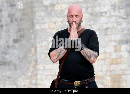 Luc Arbogast, The Voice, am 12. September 2013 beim 15. Festival der Fernsehliteratur in La Rochelle, Westfrankreich. Foto von Patrick Bernard/ABACAPRESS.COM Stockfoto