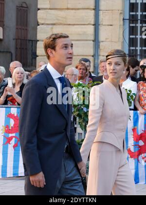 Pierre Casiraghi von Monaco und die Verlobte Beatrice Borromeo kommen am 21. September 2013 zur religiösen Hochzeit von Prinz Felix und Prinzessin Claire von Luxemburg in der Basilika Sainte-Marie-Madeleine in Saint-Maximin-la-Sainte-Baume in Südfrankreich an. Foto von ABACAPRESS.COM Stockfoto