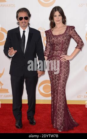 Al Pacino und Lucila Sola kommen bei den 65. Jährlichen Primetime Emmy Awards im Nokia Theater L.A. an Live am 22. September 2013 in Los Angeles, CA, USA. Foto von Lionel Hahn/ABACAPRESS.COM Stockfoto