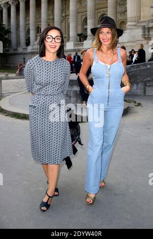 Sylvie Hoarau und Aurelie Saada (Brigitte) kommen zur Frühjahr-Sommer 2014 Ready-to-Wear Kollektion Show der Vanessa Bruno, die am 27. September 2013 im Grand Palais in Paris, Frankreich, stattfand. Foto von Laurent Zabulon/ABACAPRESS.COM Stockfoto