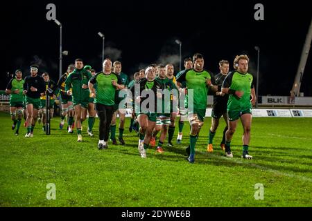 Galway, Irland. Dezember 2020. Connacht Rugby-Spieler laufen während des Guinness PRO14 Runde 9 Match zwischen Connacht Rugby und Ulster Rugby auf dem Sportplatz in Galway, Irland am 27. Dezember 2020 (Foto von Andrew SURMA/SIPA USA) Kredit: SIPA USA/Alamy Live News Stockfoto