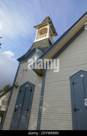 Chatsworth, California, USA 25. Dezember 2020 EINE Gesamtansicht der Kapelle im Oakwood Memorial Park und Friedhof am 25. Dezember 2020 in Chatsworth, California, USA. Foto von Barry King/Alamy Stockfoto Stockfoto